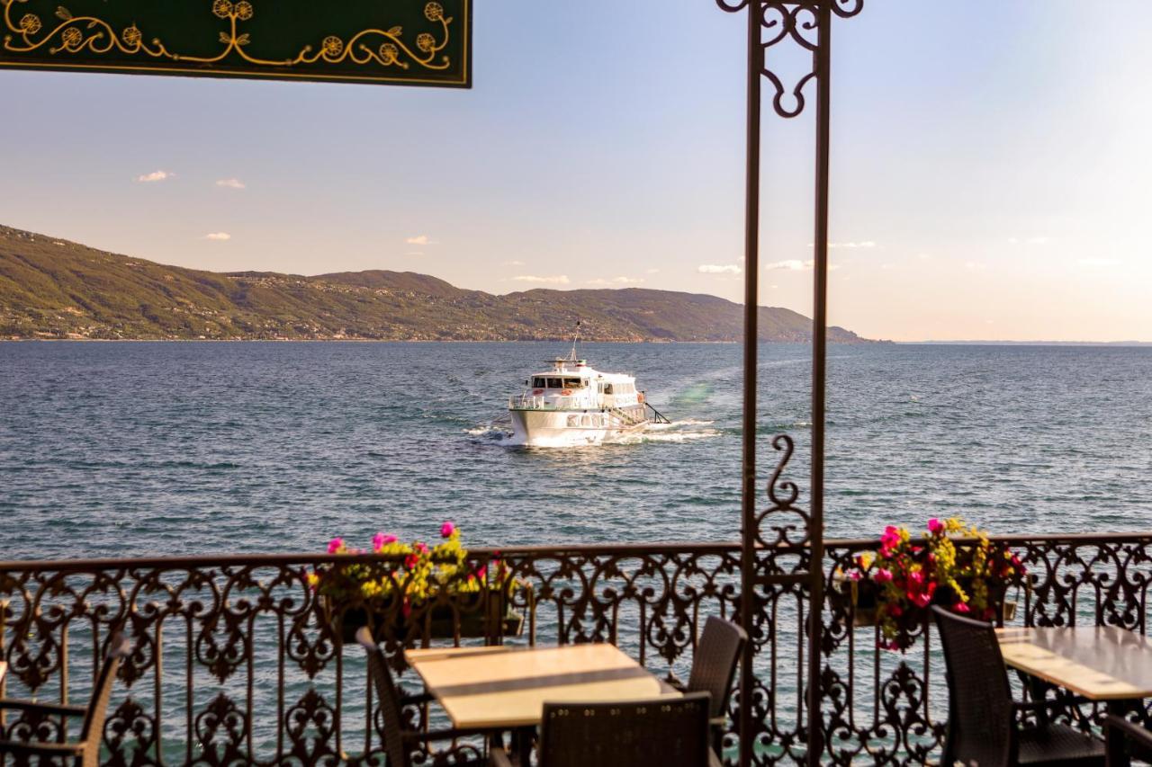 Hotel Garni Riviera Гарньяно Экстерьер фото