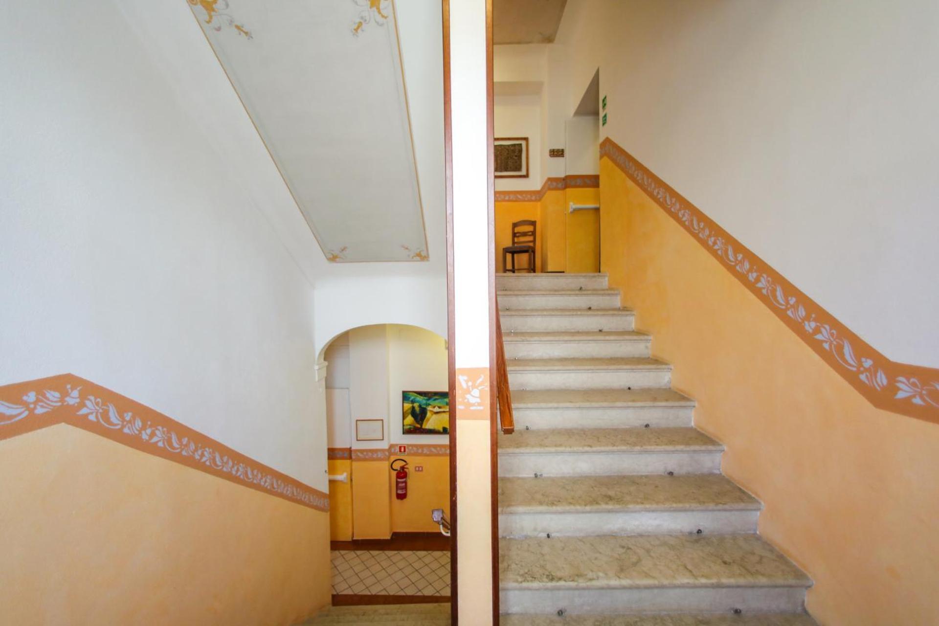 Hotel Garni Riviera Гарньяно Экстерьер фото